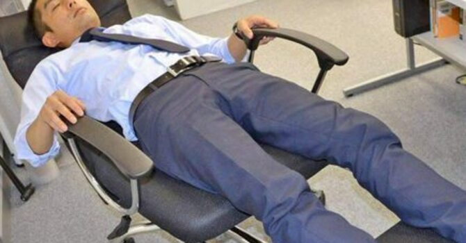 How to Choose the Best Office Chair for Your Spine image